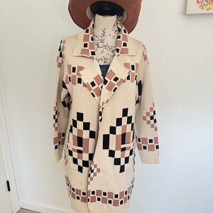Lularoe Unicorn Aztec print- Laura med cardigan